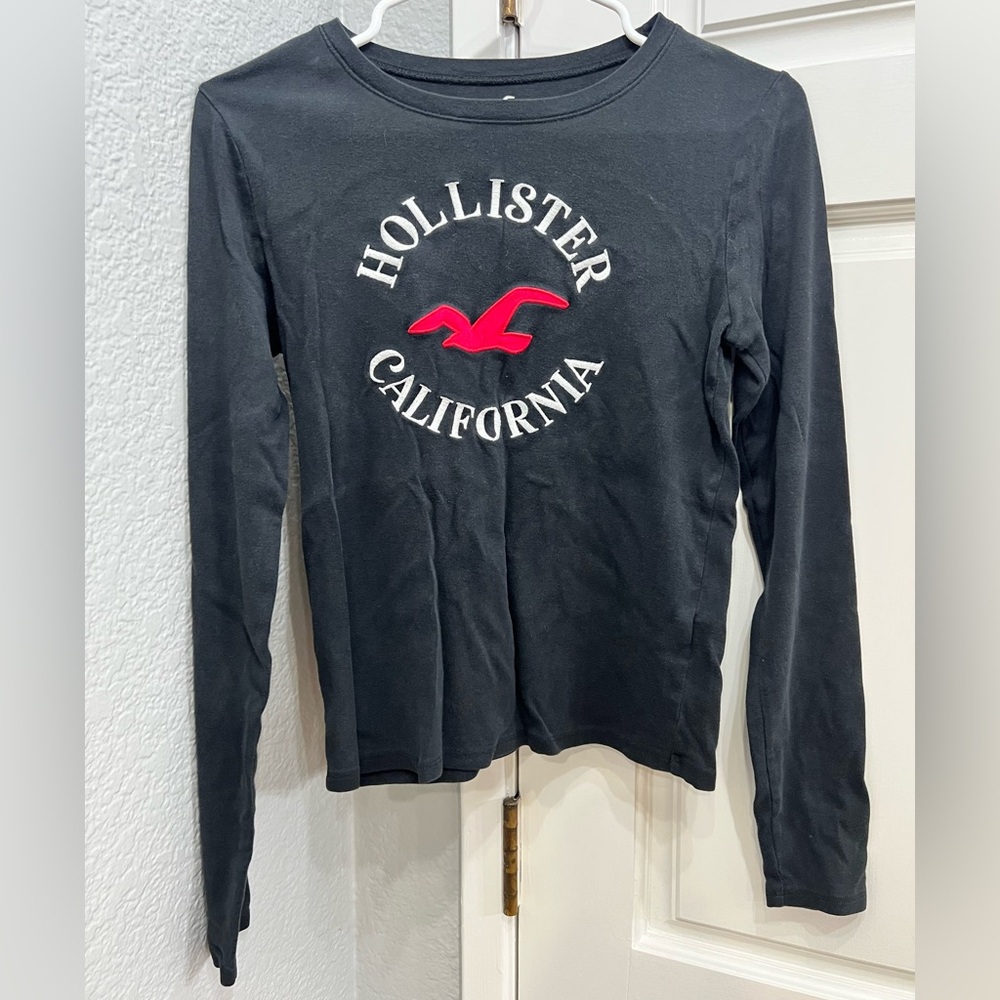 Hollister faded black long sleeve baby tee